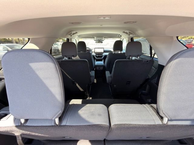 New 2025 Ford Explorer Active image 19