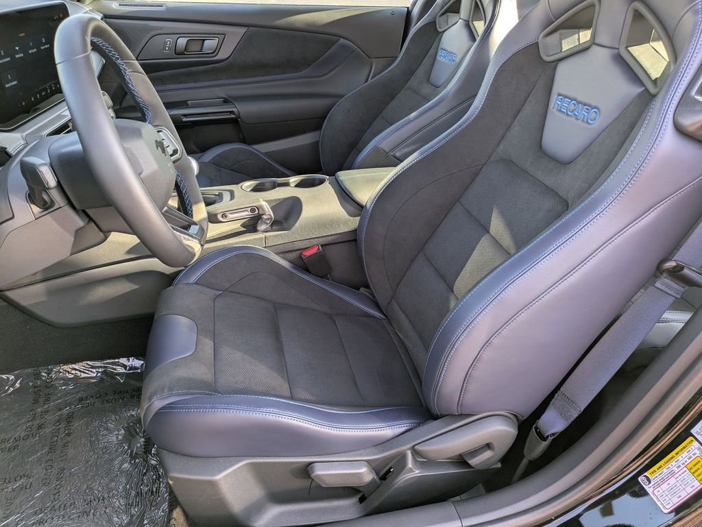 New 2025 Ford Mustang Dark Horse image 16