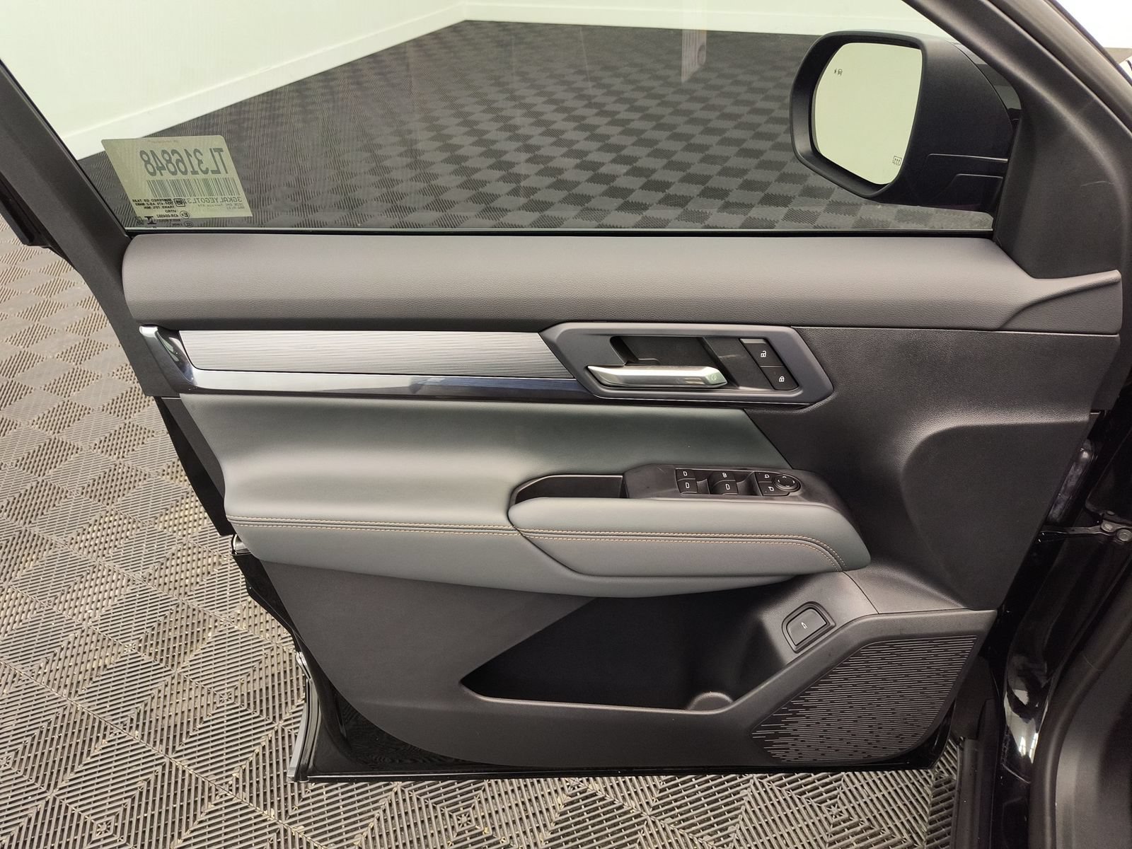 New 2026 GMC Terrain AT4 w/ Technology Package II AWD/4WD image 18