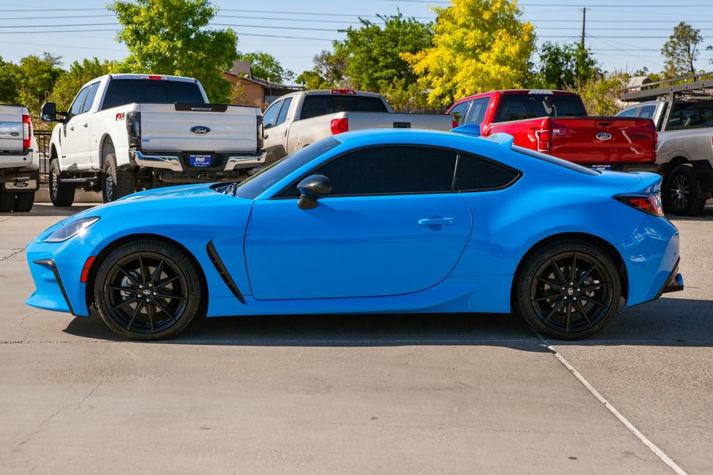 Used 2023 Toyota GR86 RWD image 7