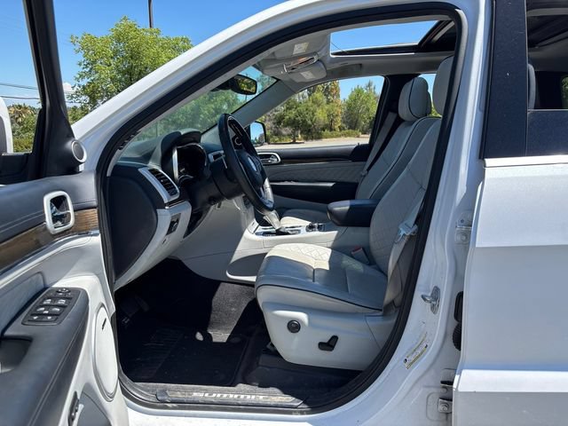Used 2018 Jeep Grand Cherokee Summit AWD/4WD image 7