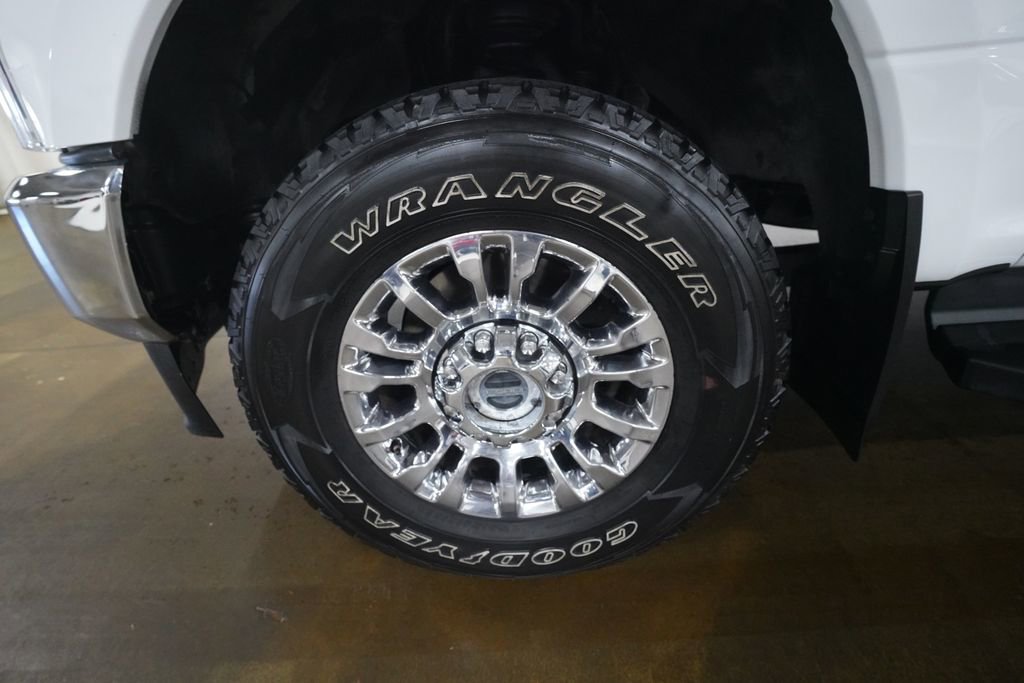 Used 2022 Ford F250 XLT w/ XLT Premium Package AWD/4WD image 26