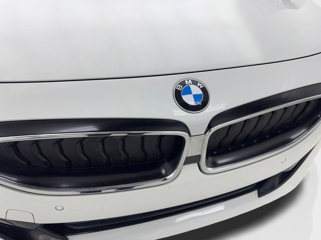 Used 2023 BMW 230i Coupe image 25