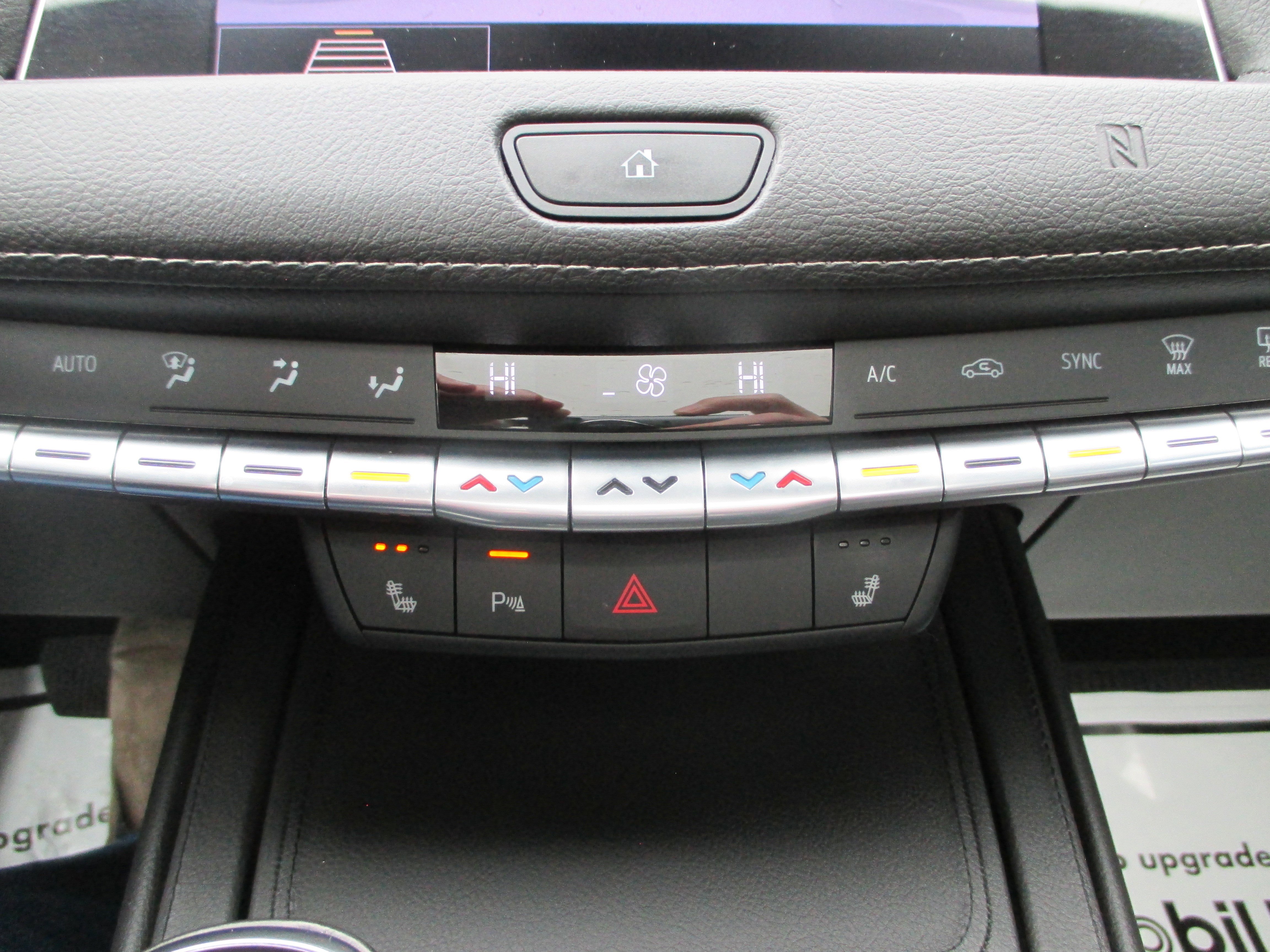 Used 2020 Cadillac XT4 Premium Luxury w/ Cold Weather Package image 23