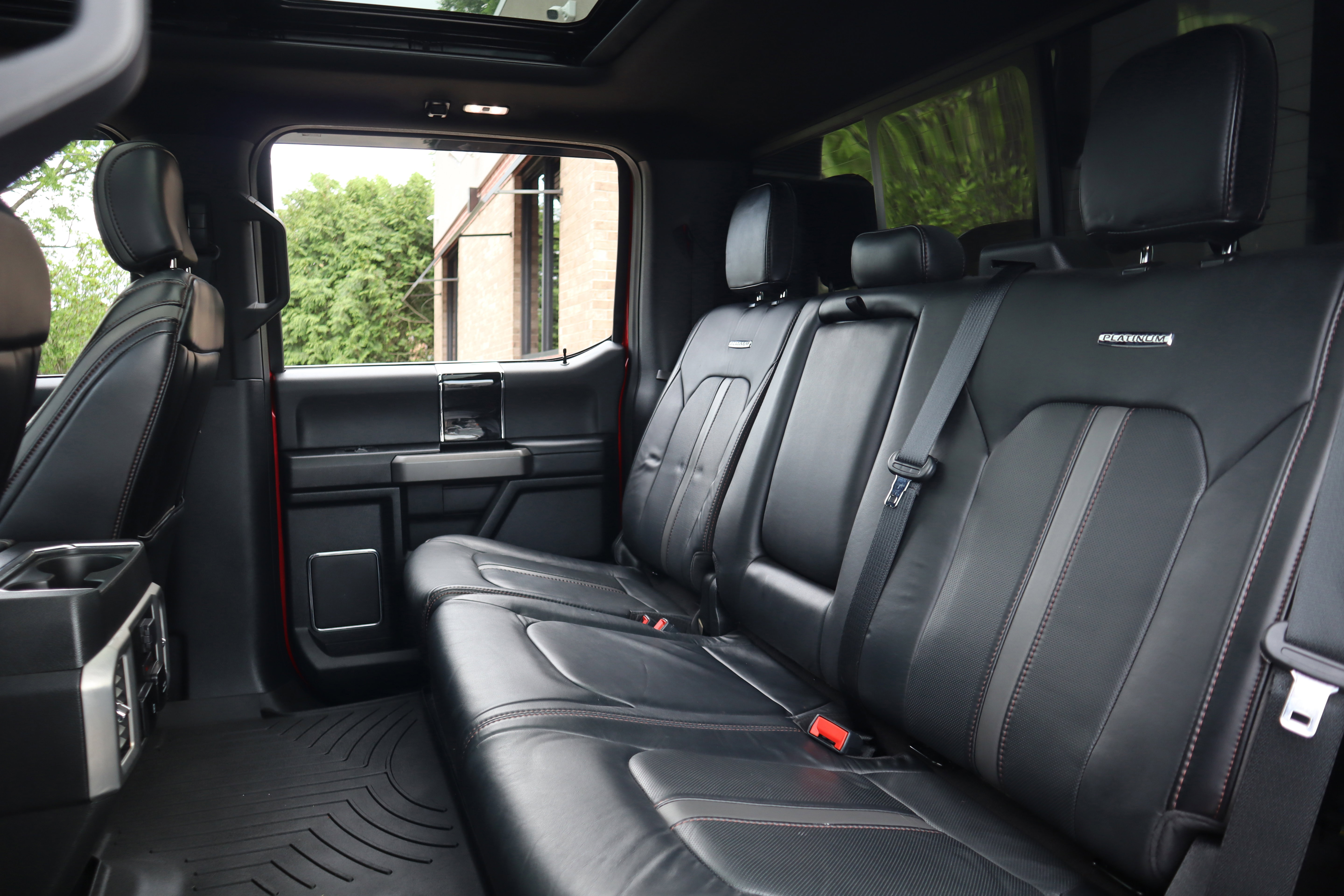 Used 2020 Ford F350 Platinum image 37