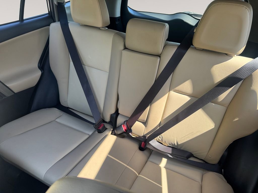 Used 2015 Toyota RAV4 Limited AWD/4WD image 13