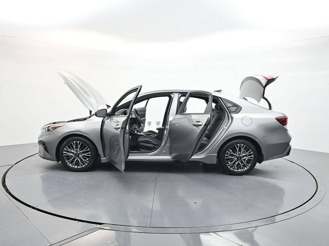 Used 2023 Kia Forte GT-Line w/ GT-Line Technology Package FWD image 46