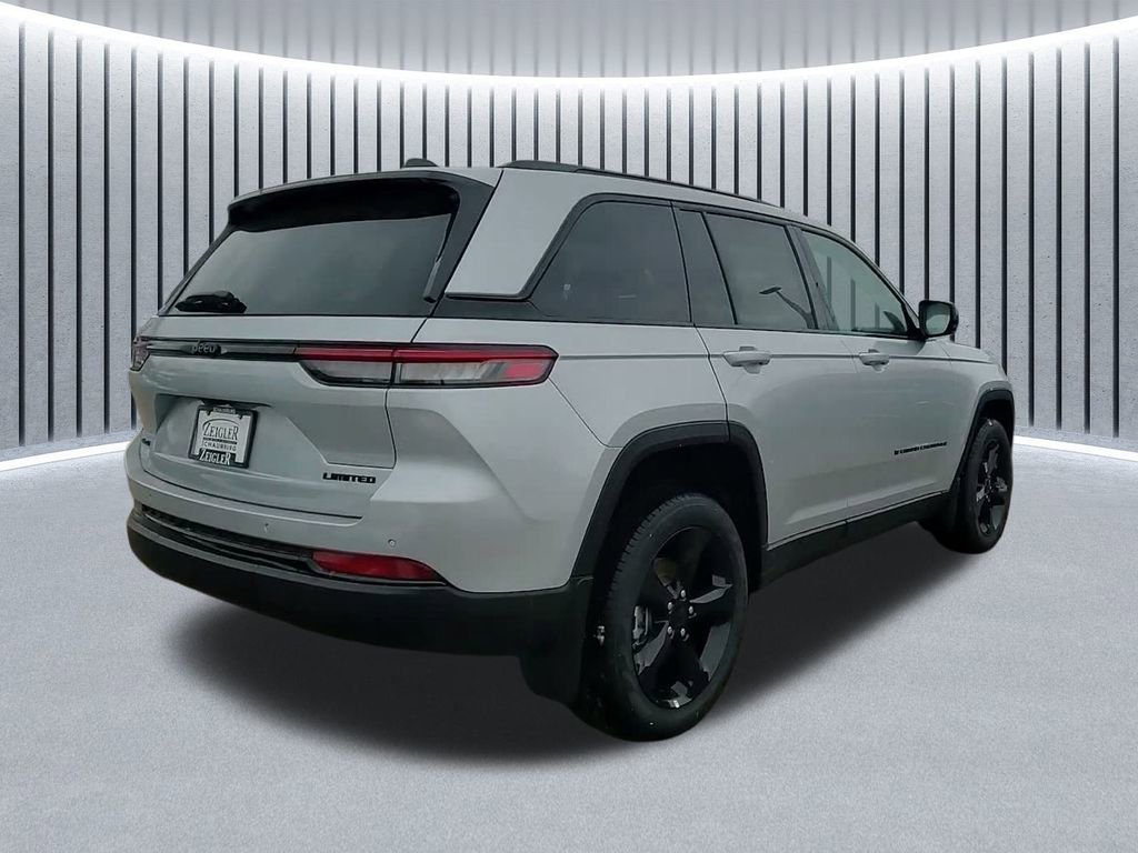 New 2025 Jeep Grand Cherokee Limited w/ Black Appearance Package image 9