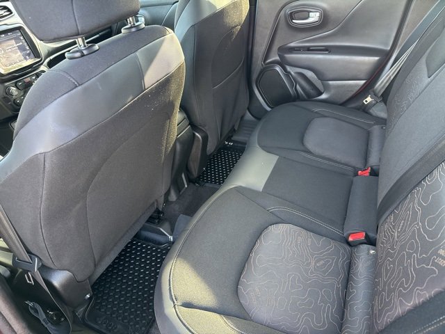 Used 2023 Jeep Renegade Latitude image 14