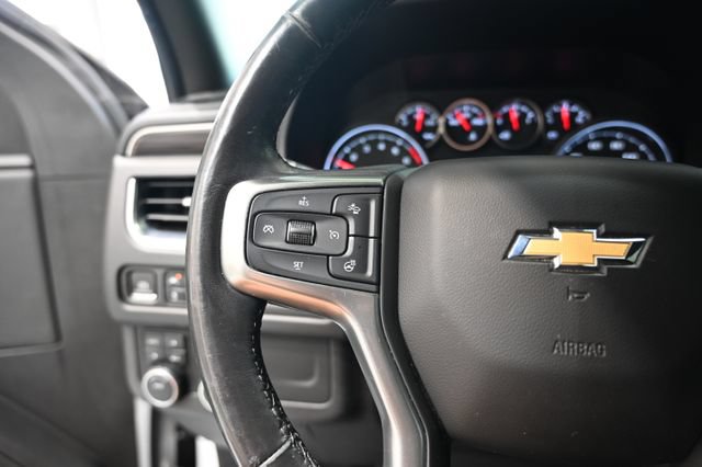 Used 2021 Chevrolet Suburban LT w/ Luxury Package AWD/4WD image 23