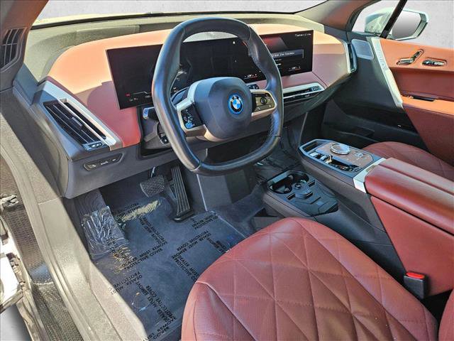 Used 2023 BMW iX M60 w/ Executive Package image 10