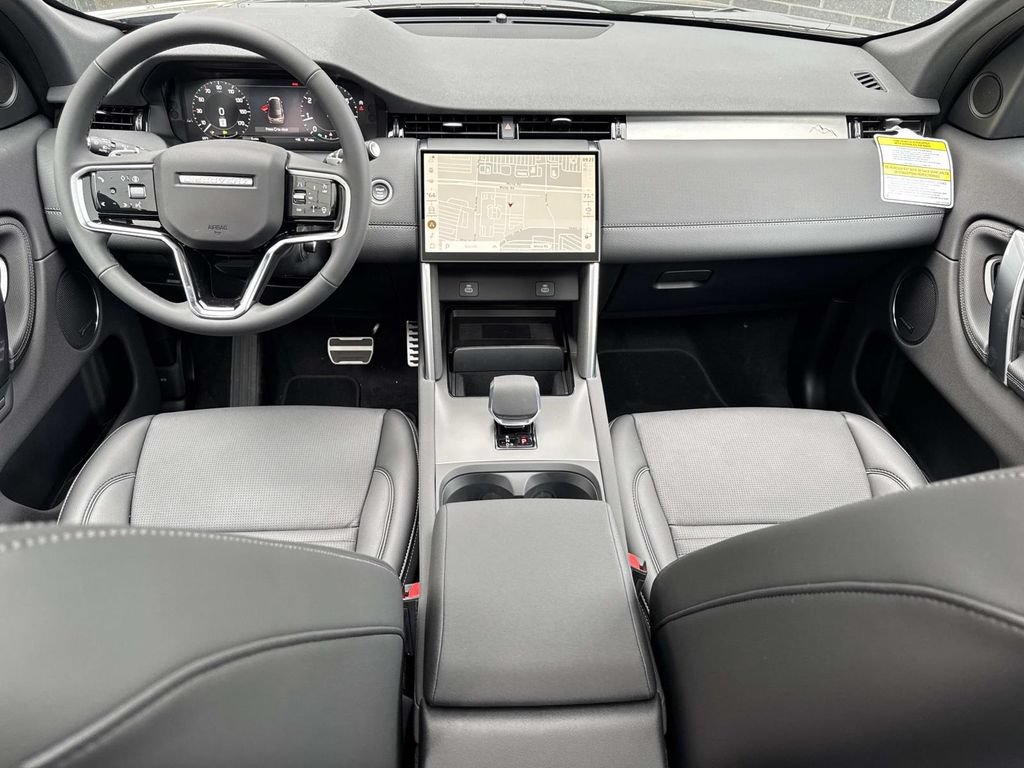 New 2026 Land Rover Discovery Sport Landmark AWD/4WD image 18