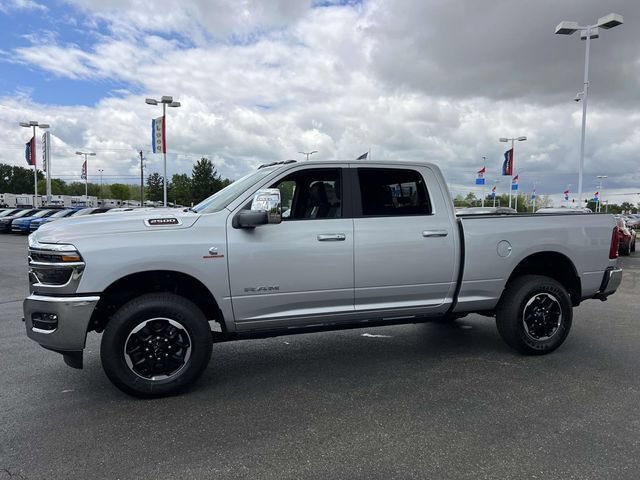 New 2026 RAM 2500 Laramie AWD/4WD image 3
