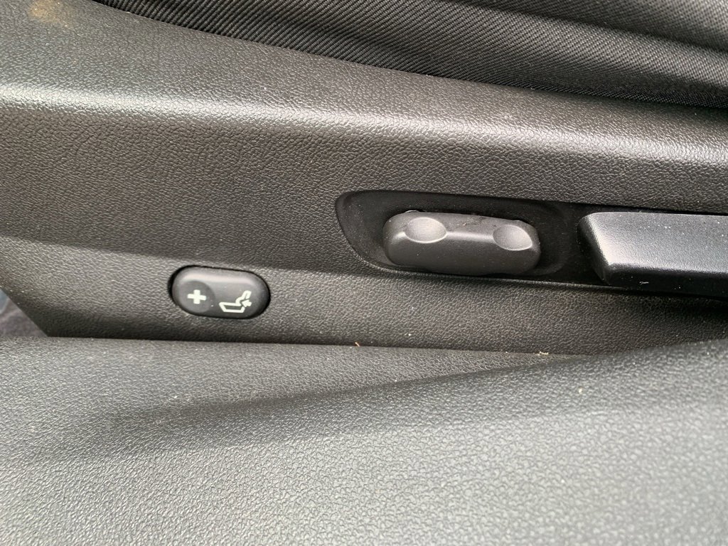 Used 2012 Chevrolet Malibu LT image 27