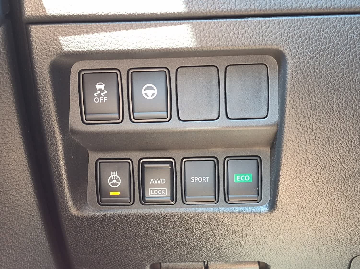 Used 2022 Nissan Rogue Sport SL AWD/4WD image 19