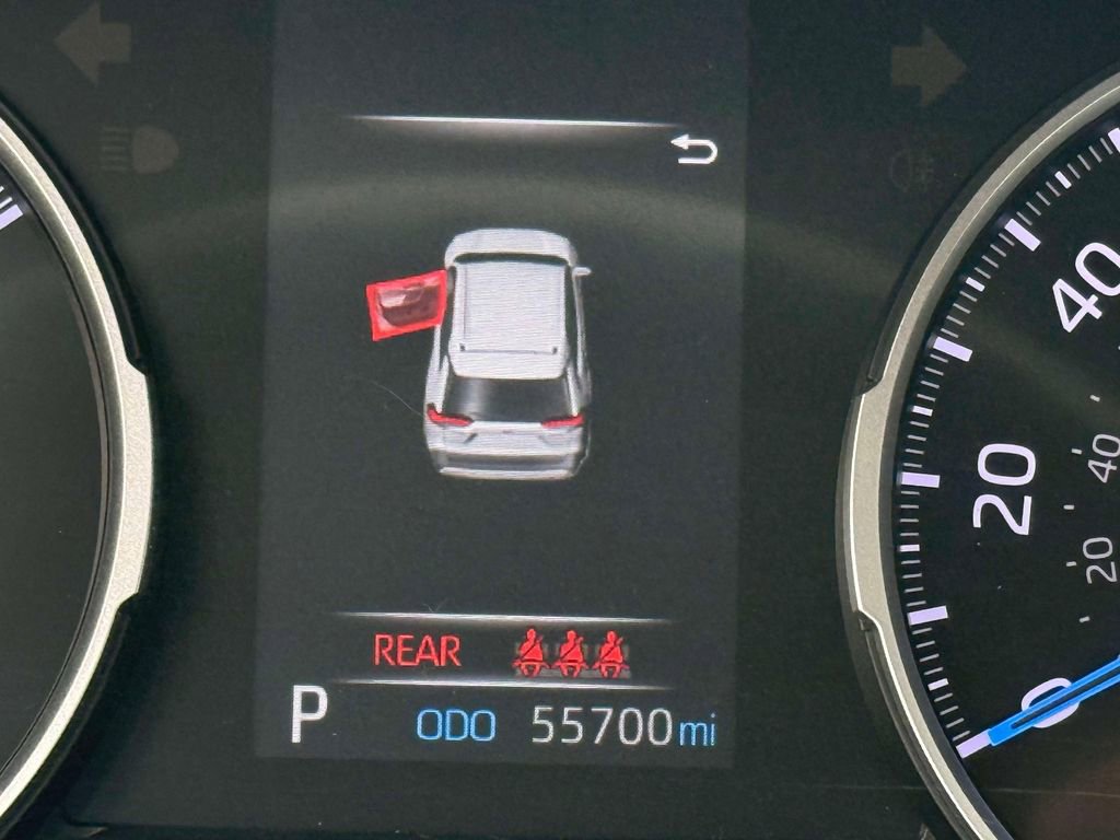 Used 2020 Toyota RAV4 XLE w/ Convenience Package AWD/4WD image 5