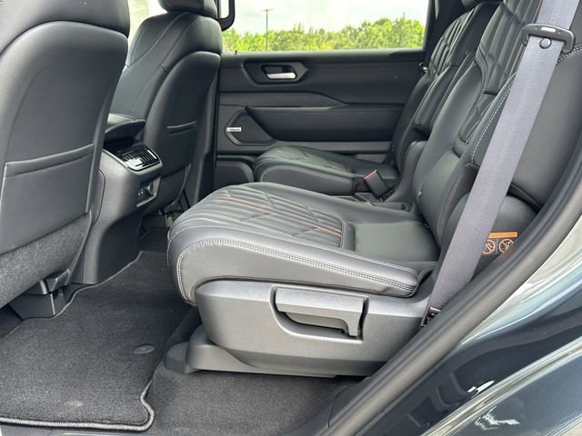 New 2026 Nissan Armada PRO-4X AWD/4WD image 16