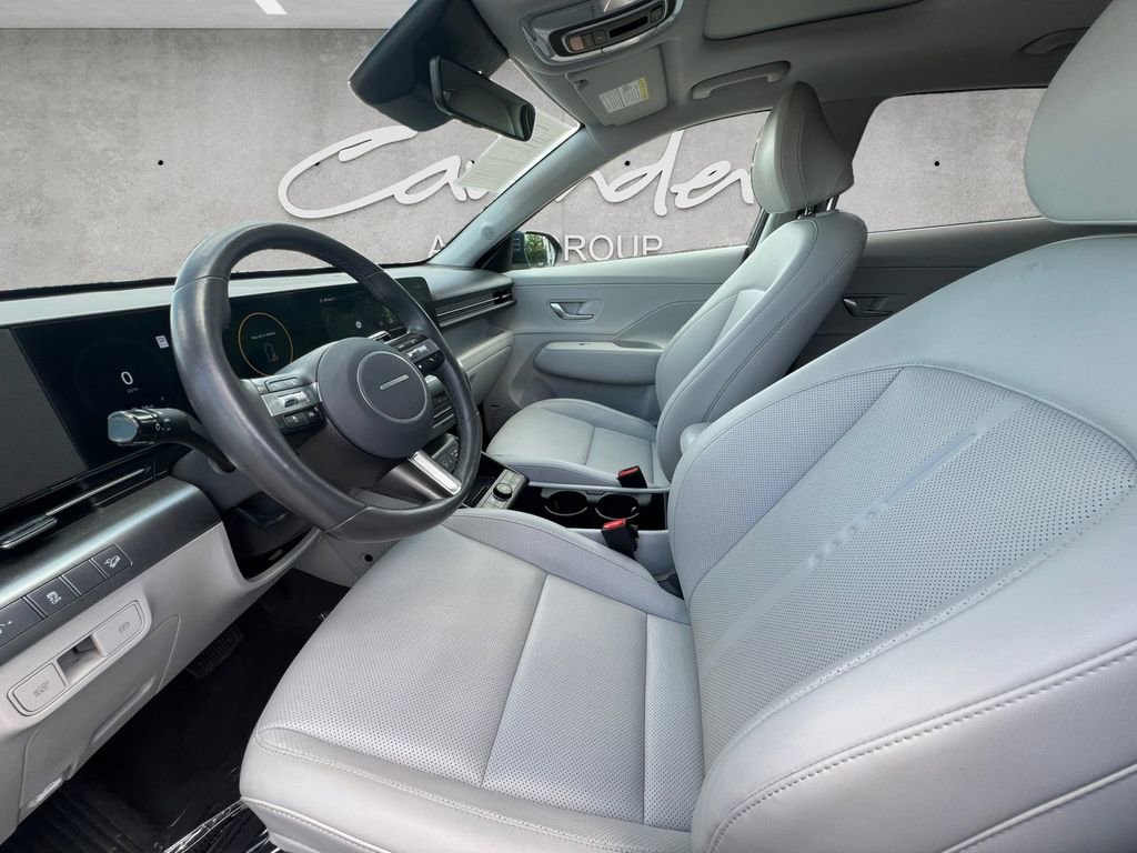 Used 2024 Hyundai Kona Limited FWD image 19