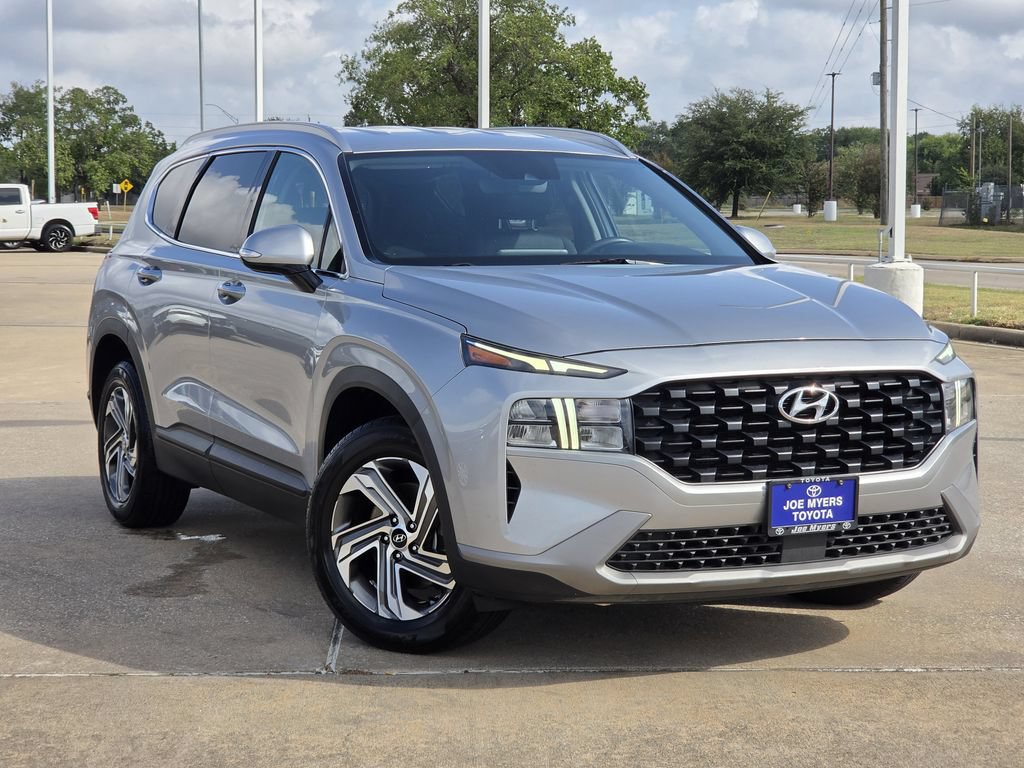 Used 2023 Hyundai Santa Fe SEL FWD image 2