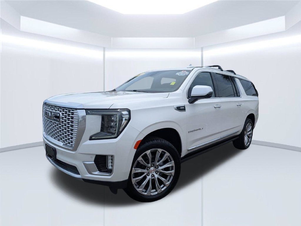 Used 2021 GMC Yukon XL Denali w/ Denali Ultimate Package AWD/4WD image 1