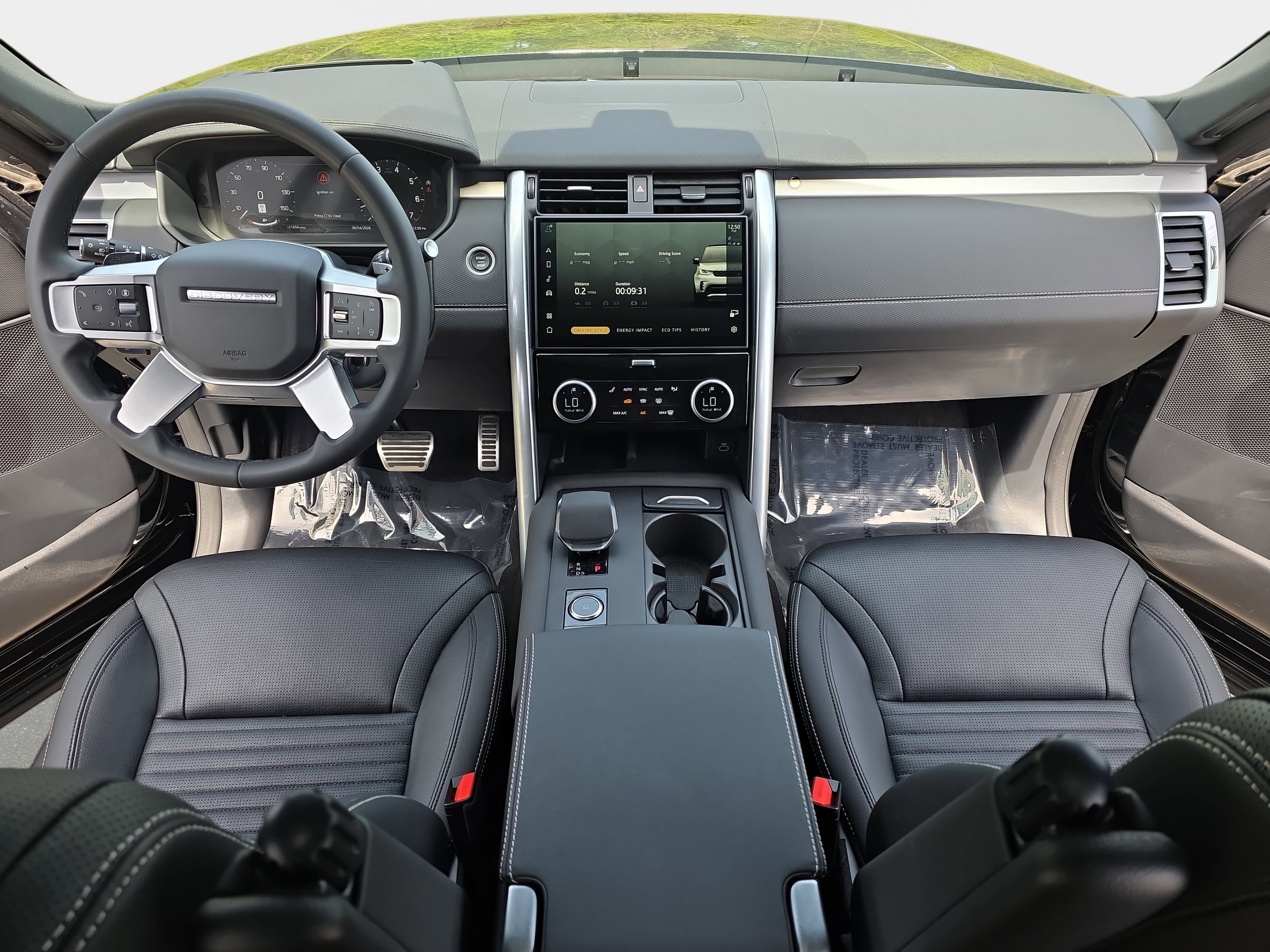 Certified 2025 Land Rover Discovery Dynamic SE AWD/4WD image 9