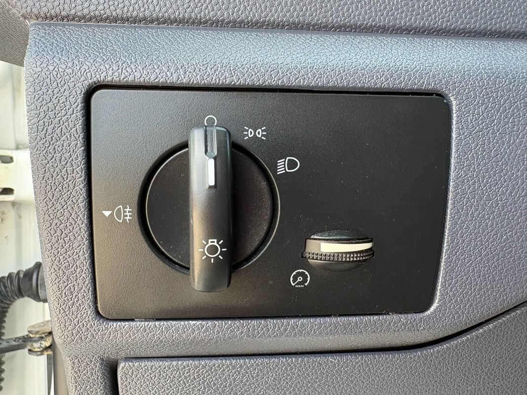 Used 2012 Ford Transit Connect XL FWD image 16