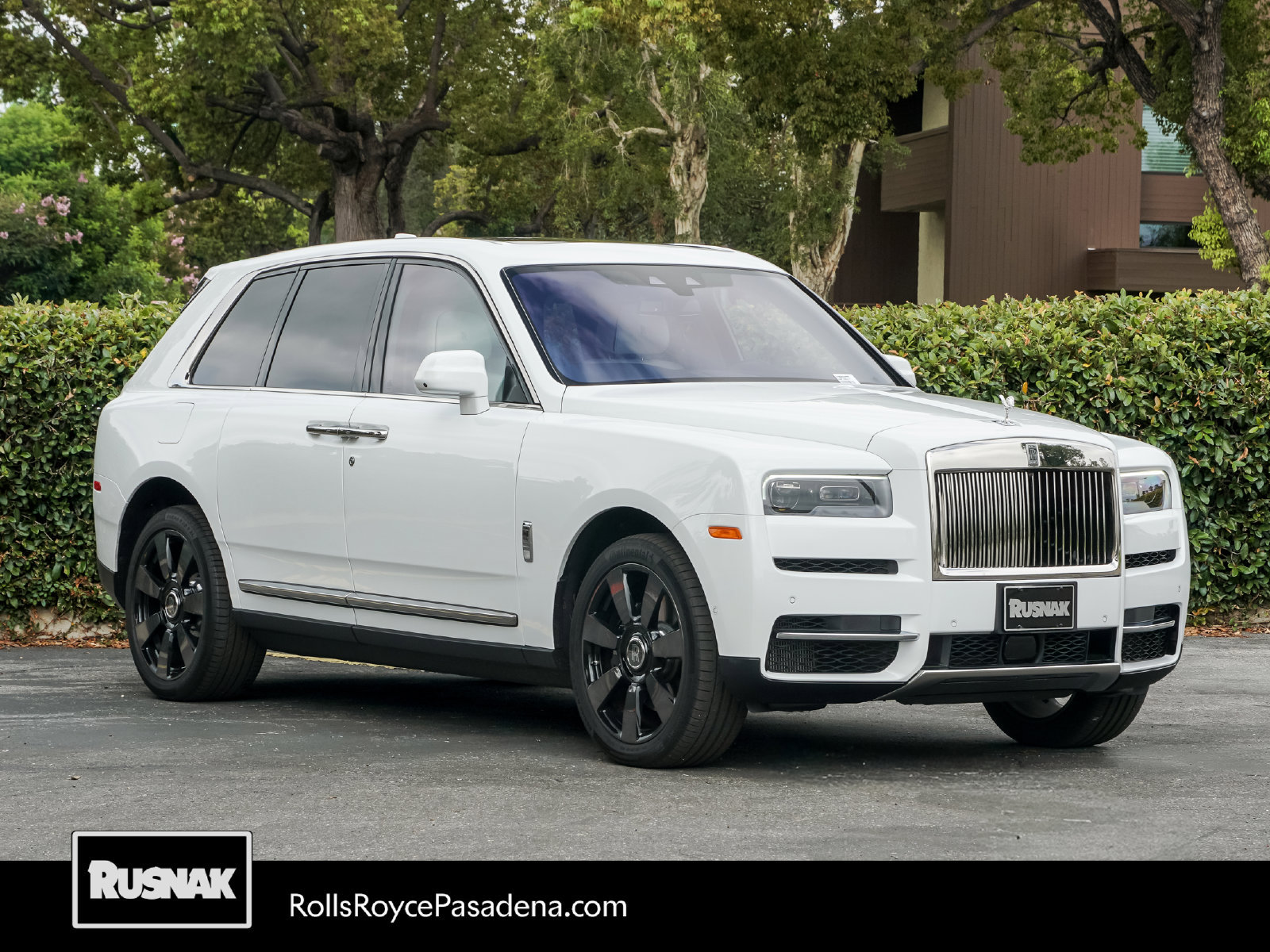 Certified 2019 Rolls-Royce Cullinan AWD/4WD image 8