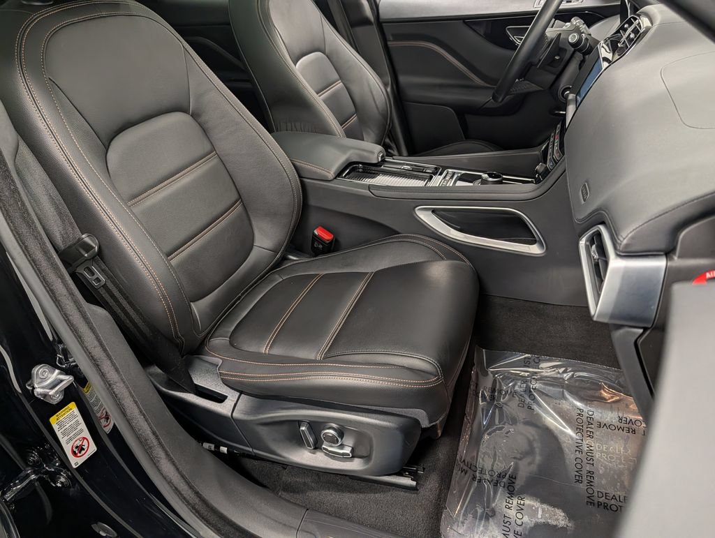 Used 2019 Jaguar F-PACE Prestige AWD/4WD image 28