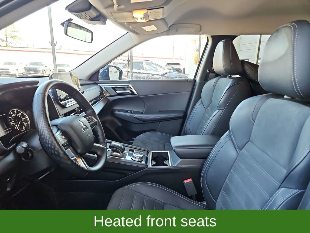 Used 2024 Mitsubishi Outlander SE image 24