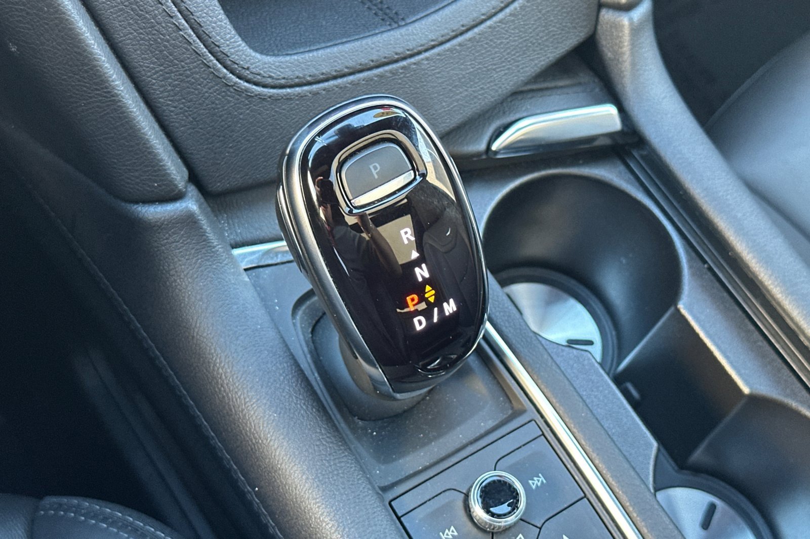 Used 2025 Cadillac XT5 Premium Luxury image 30