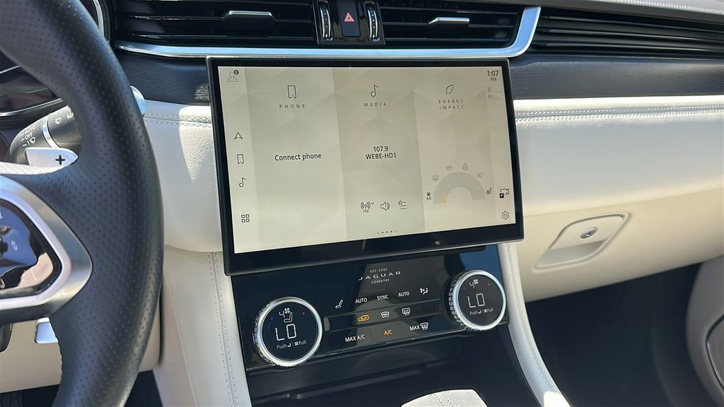 Certified 2023 Jaguar F-PACE R-Dynamic S image 15