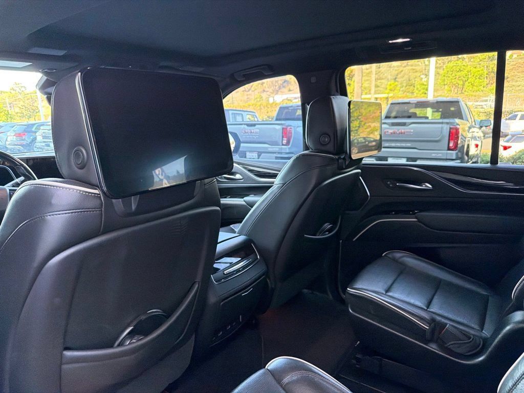 Used 2021 Cadillac Escalade Sport w/ Driver Assist Tech Package AWD/4WD image 6