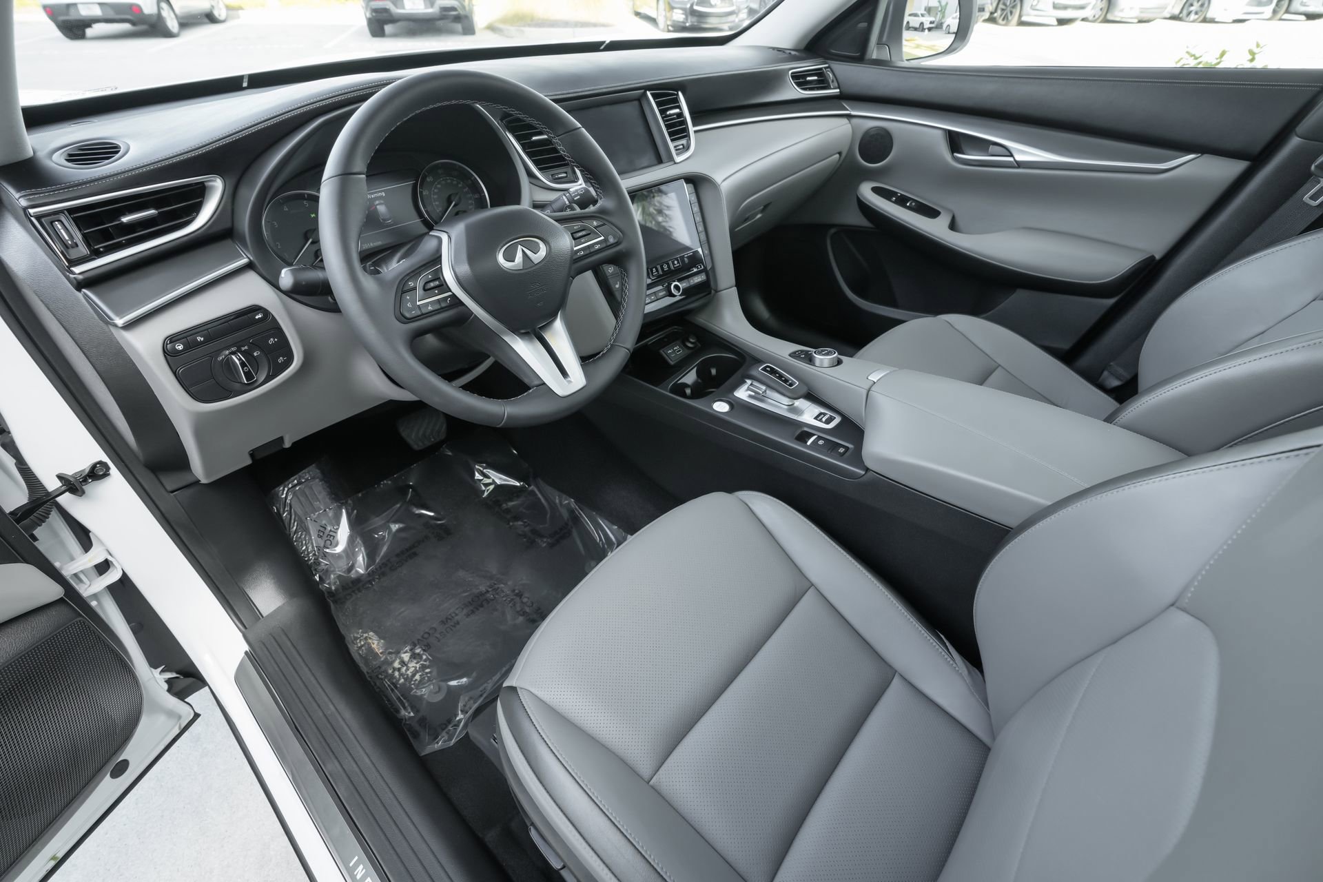 Used 2025 INFINITI QX50 Luxe image 5