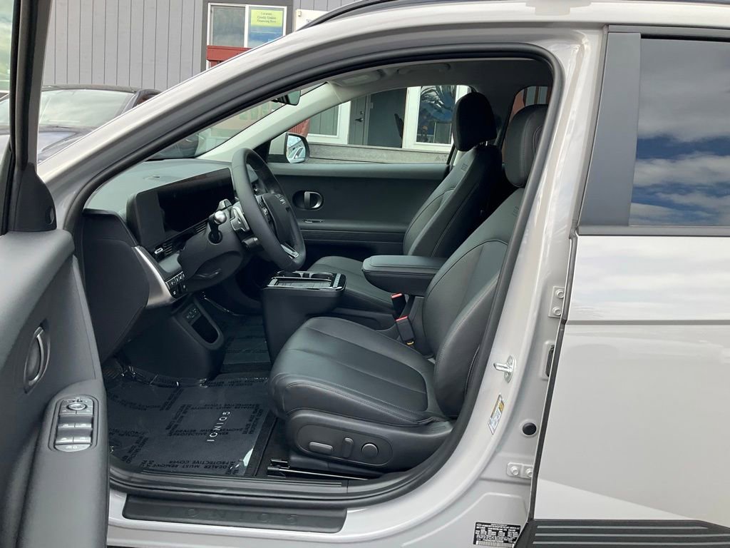 Used 2025 Hyundai Ioniq 5 SEL image 15