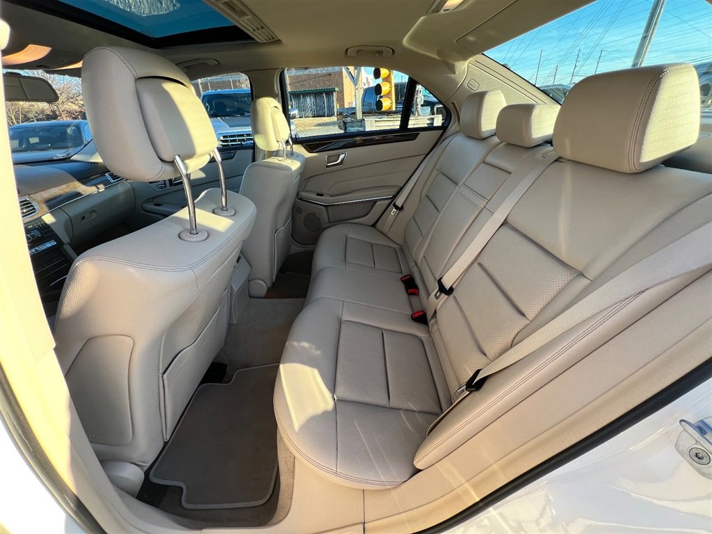 Used 2015 Mercedes-Benz E 350 4MATIC Sedan image 15