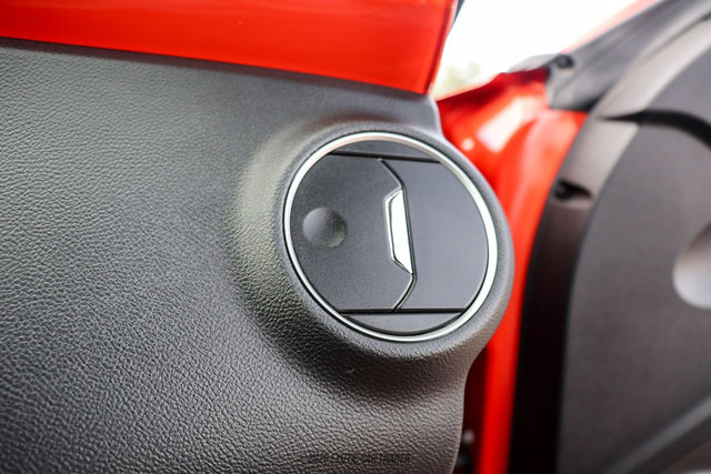 Used 2010 Chevrolet Camaro SS RWD image 54