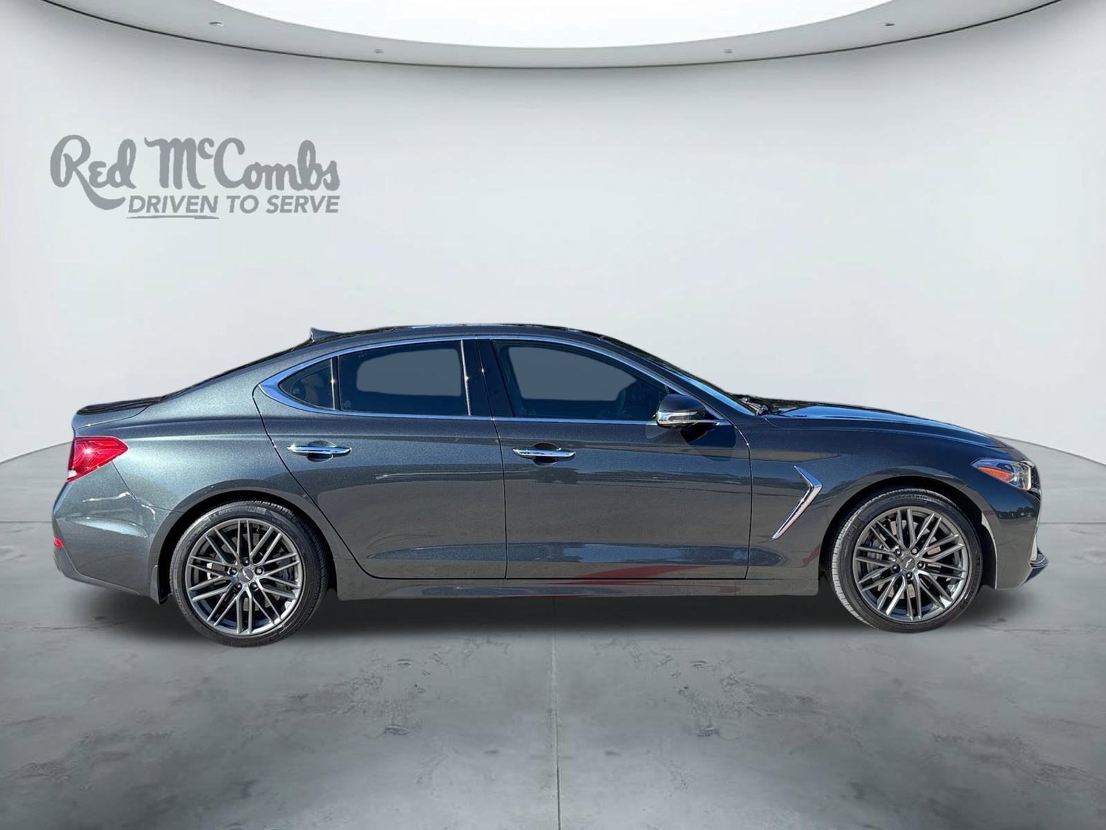 Used 2019 Genesis G70 3.3T Design image 6