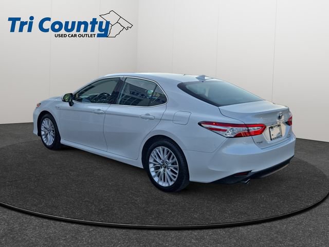 Certified 2020 Toyota Camry XLE w/ Sunroof Package FWD image 6