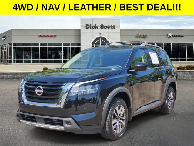 Used 2024 Nissan Pathfinder SL AWD/4WD image 2