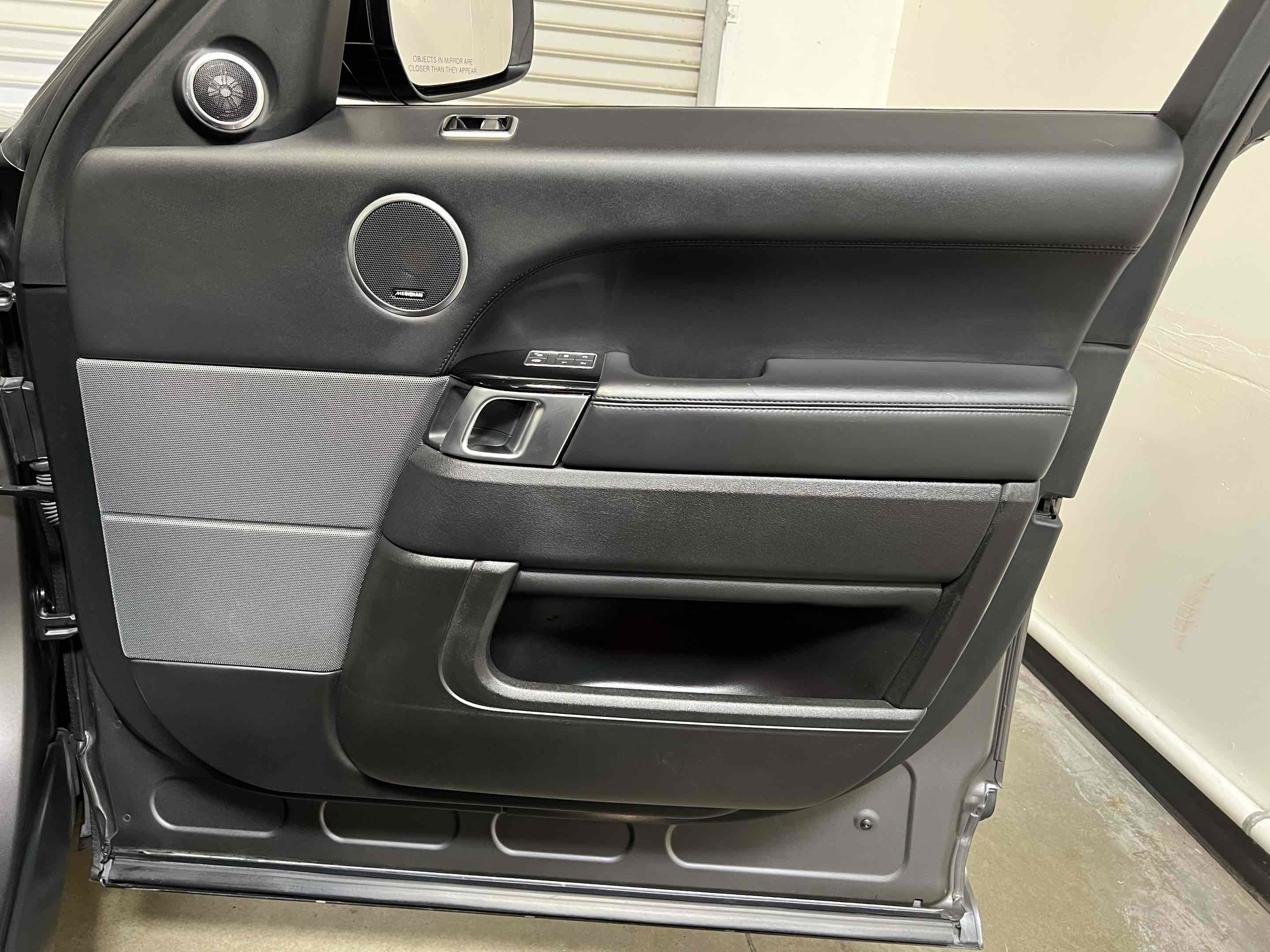 Used 2020 Land Rover Range Rover Sport HST image 67