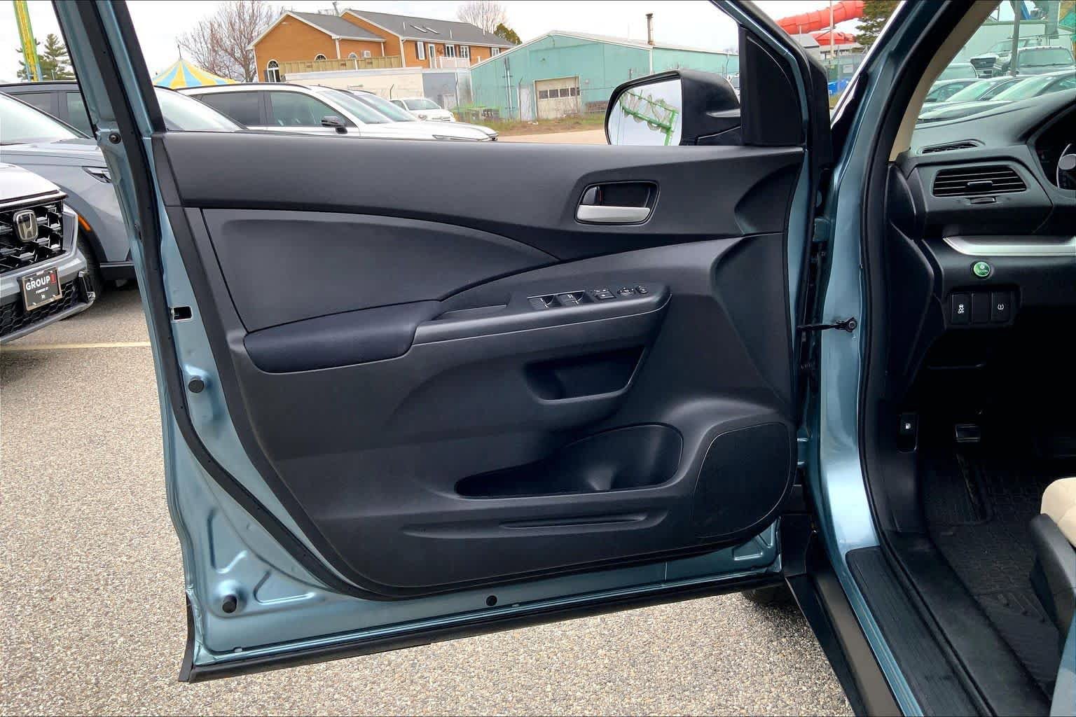 Used 2016 Honda CR-V SE image 22