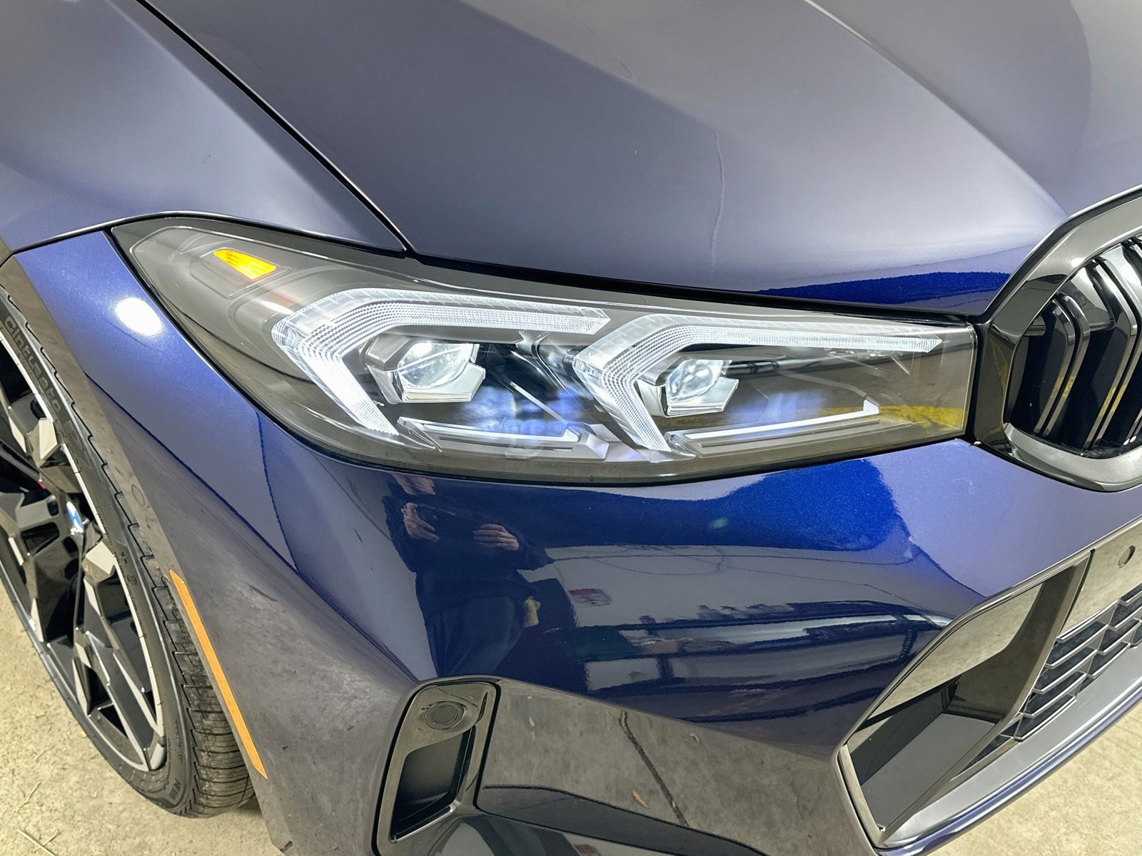 New 2026 BMW 330i xDrive Sedan w/ M Sport Package AWD/4WD image 9