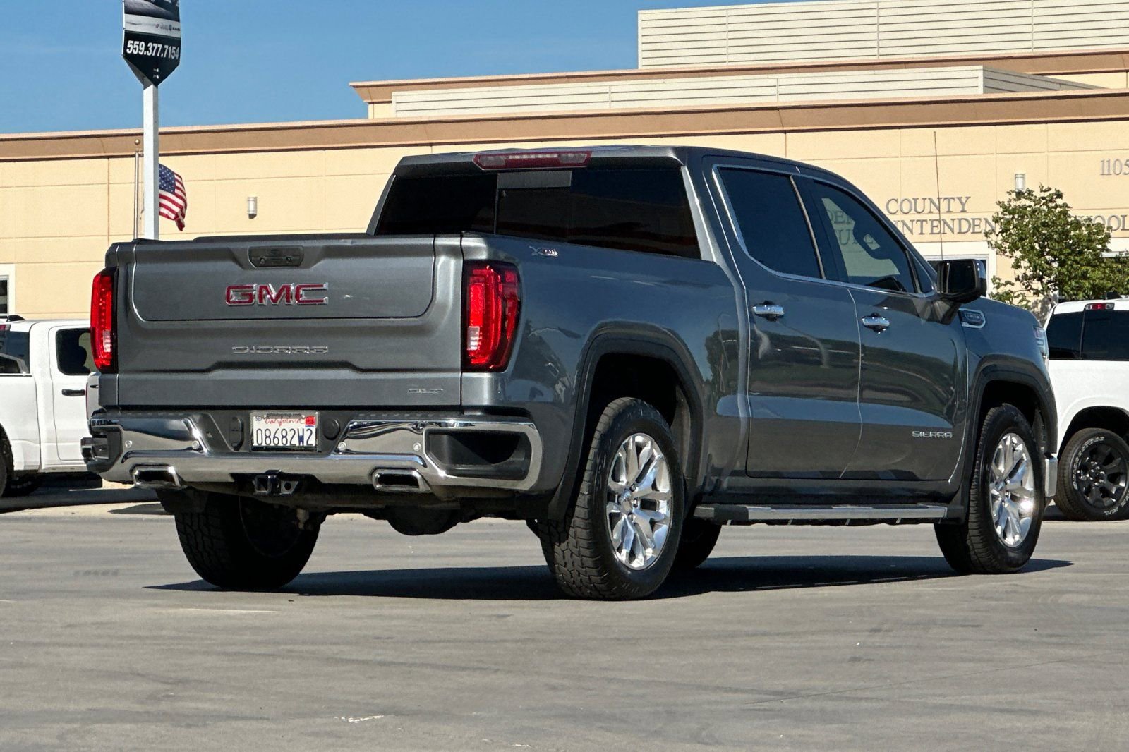 Used 2019 GMC Sierra 1500 SLT w/ SLT Premium Plus Package AWD/4WD image 6