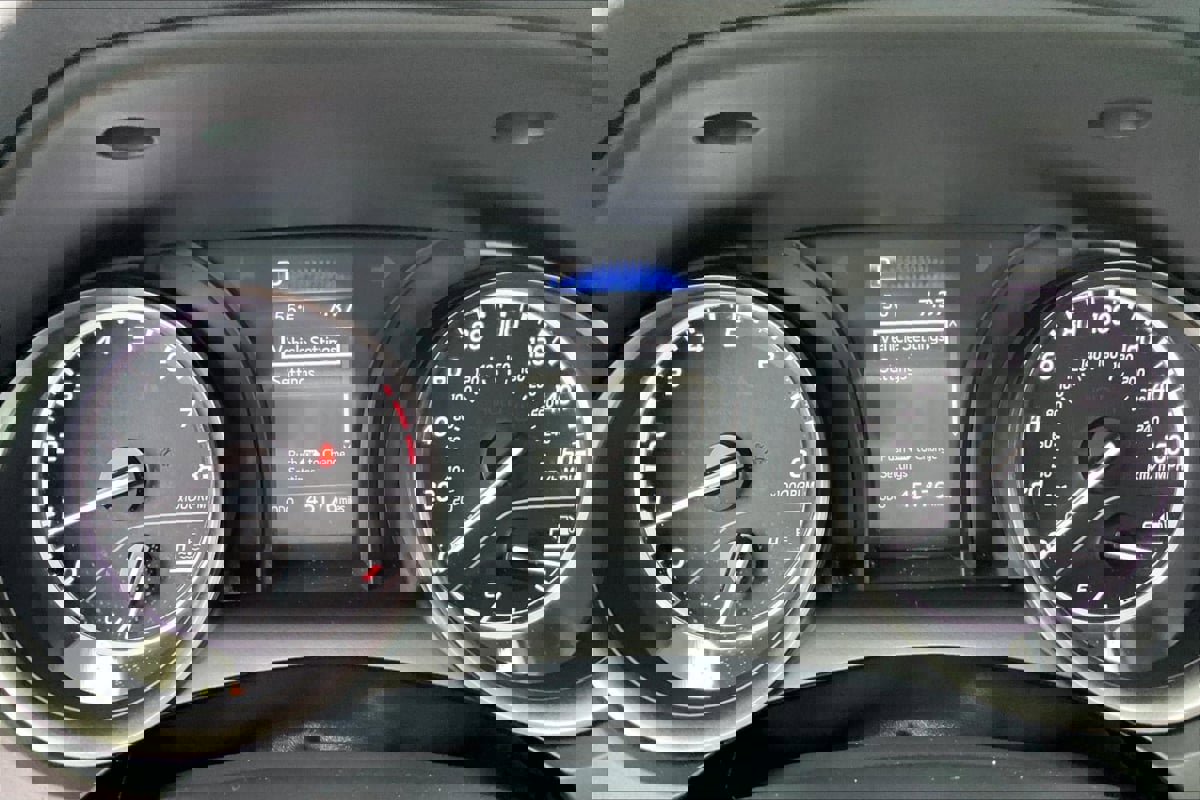 Used 2024 Toyota Camry SE image 16