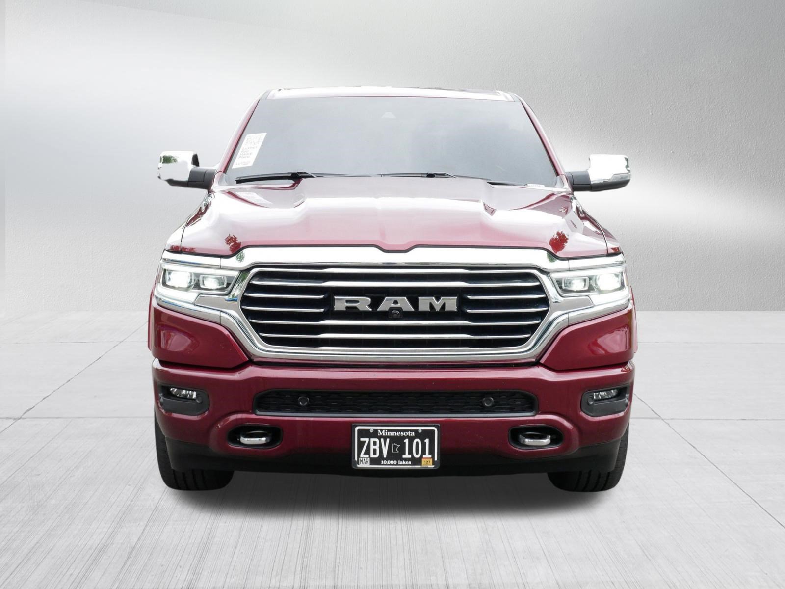 Used 2024 RAM 1500 Limited AWD/4WD image 2