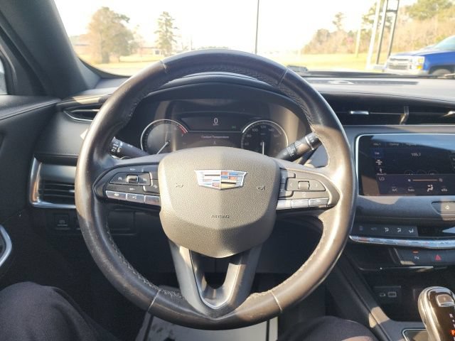 Used 2020 Cadillac XT4 Premium Luxury FWD image 26