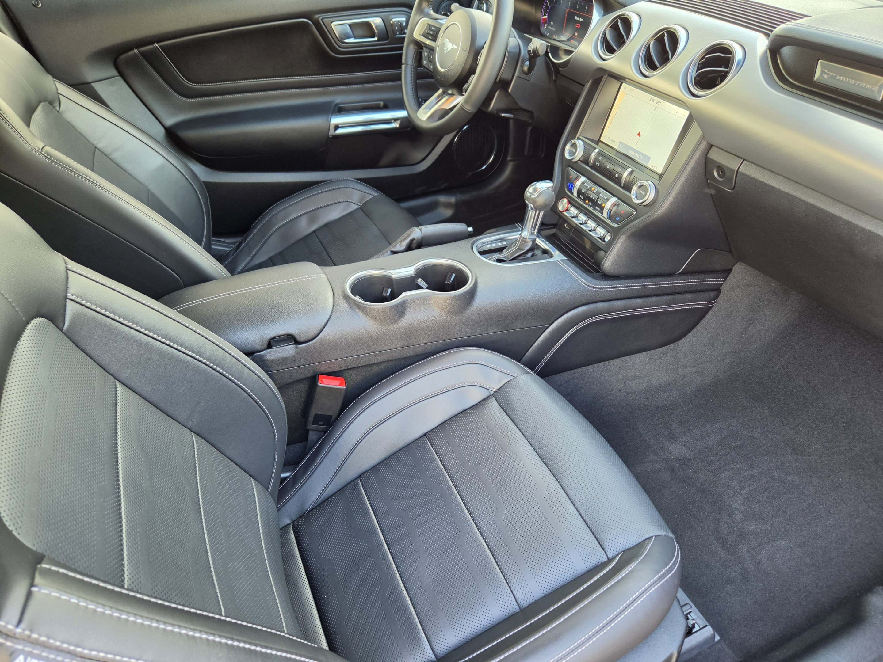 Used 2022 Ford Mustang GT Premium w/ Equipment Group 401A RWD image 9