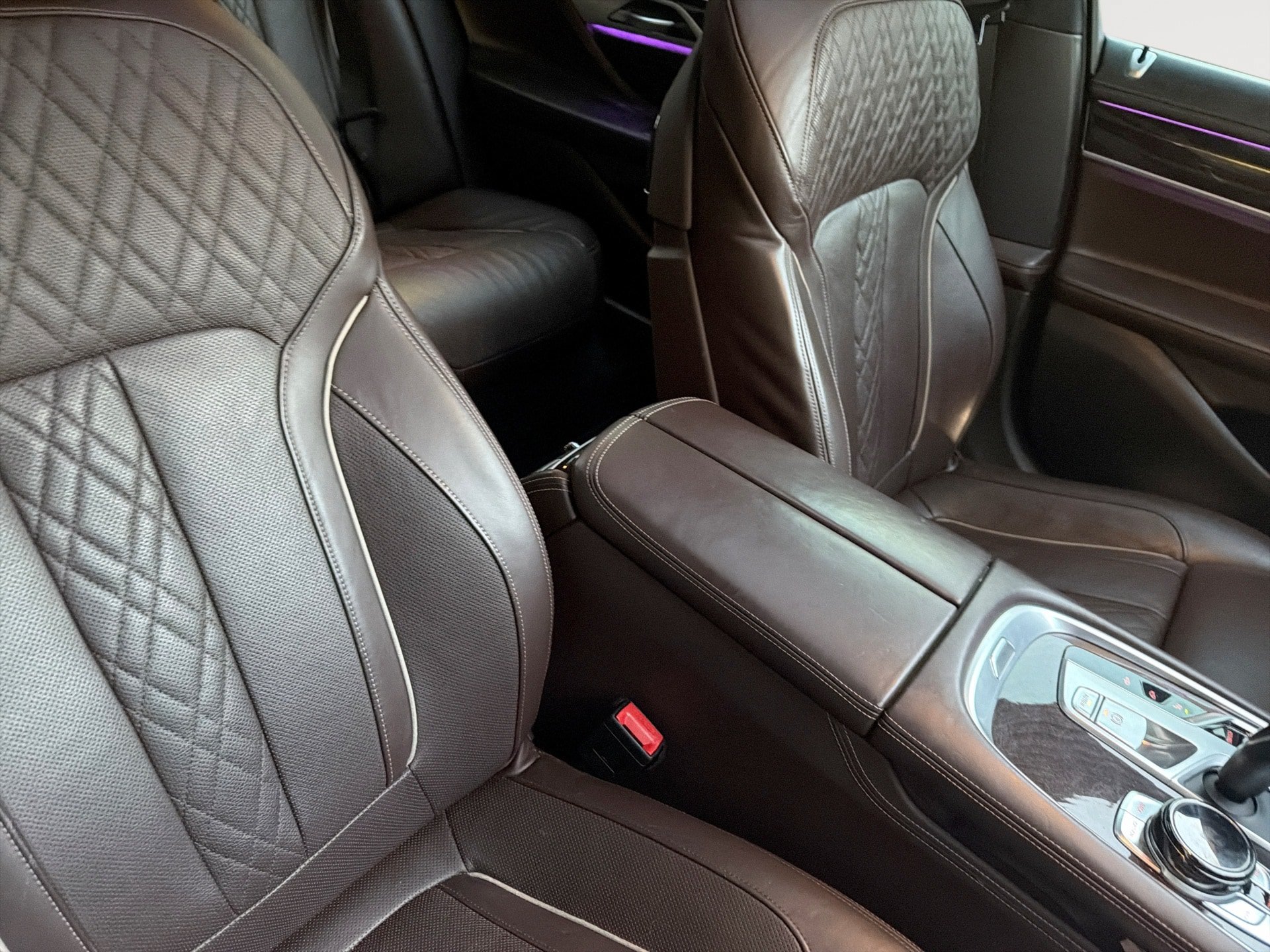 Used 2017 BMW 750i RWD image 24