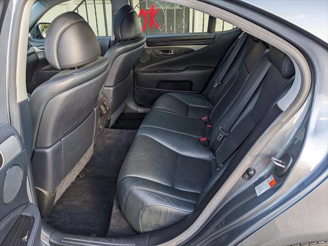 Used 2017 Lexus LS 460 AWD w/ Comfort Package image 12