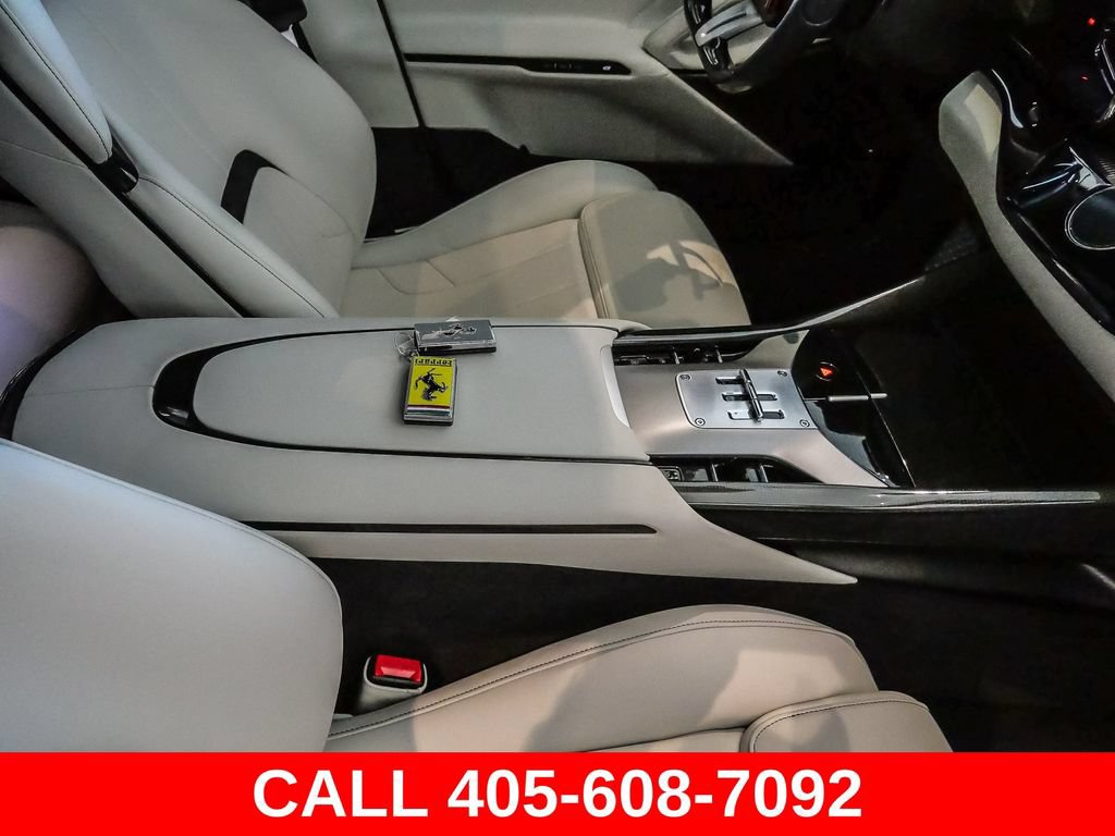 Used 2025 Ferrari Purosangue AWD/4WD image 36